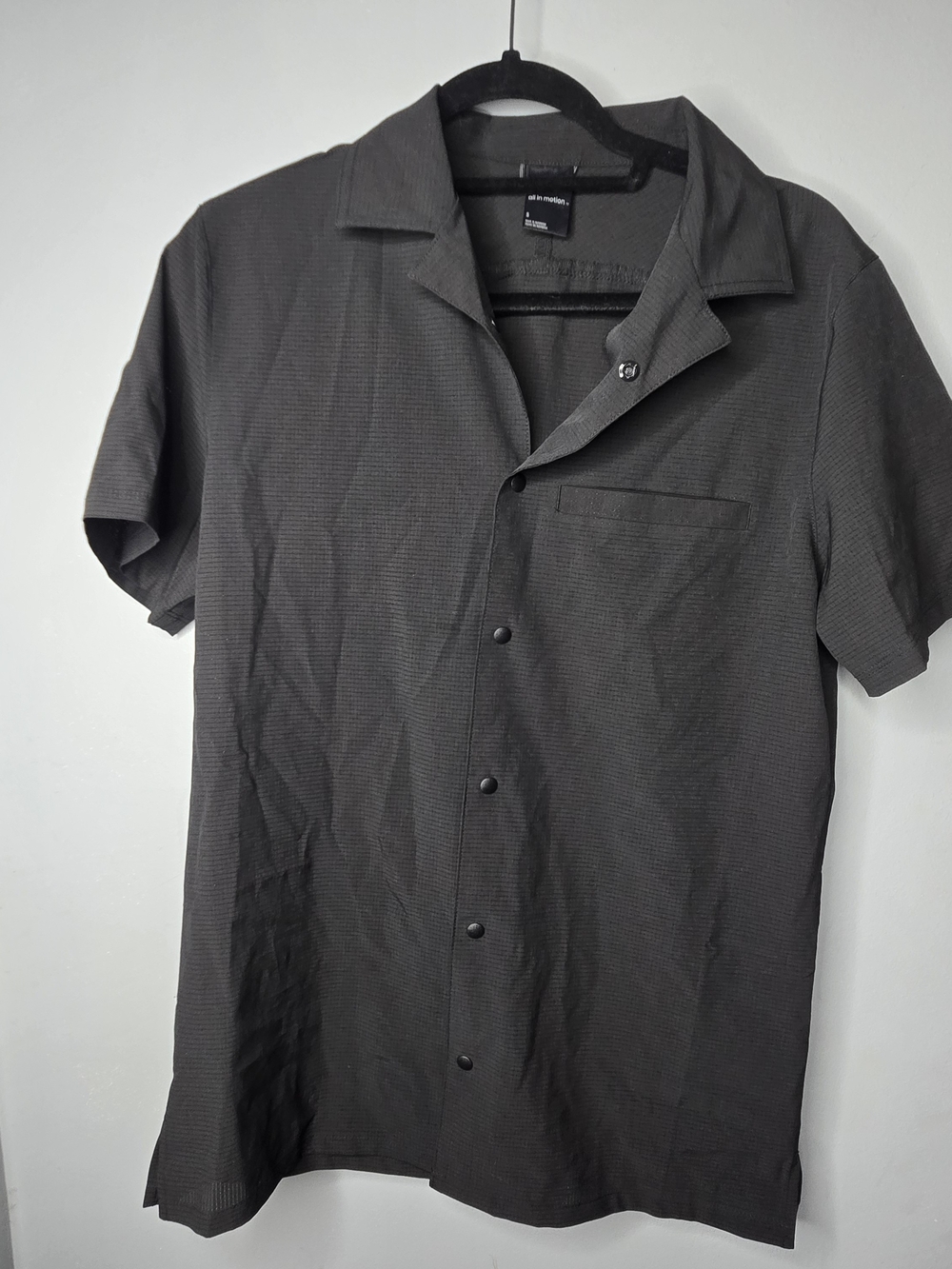 All In Motion Black Textured Camp Collar Button Front Shirt Small